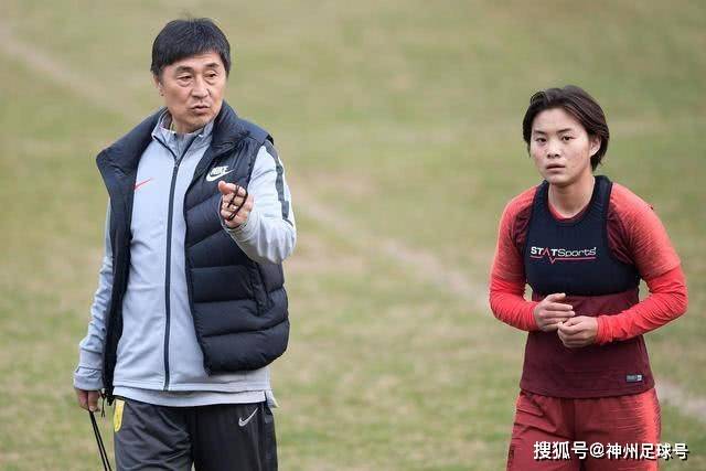 高通与亚马逊合作，开创人工智能数据中心新纪元